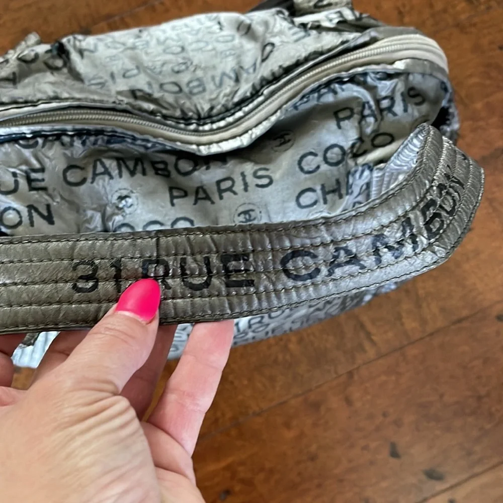 Chanel Rue Cambon 32 Silver Hobo Shoulder Bag         Chanel bag 🔥🔥🔥 - Picture 4 of 12